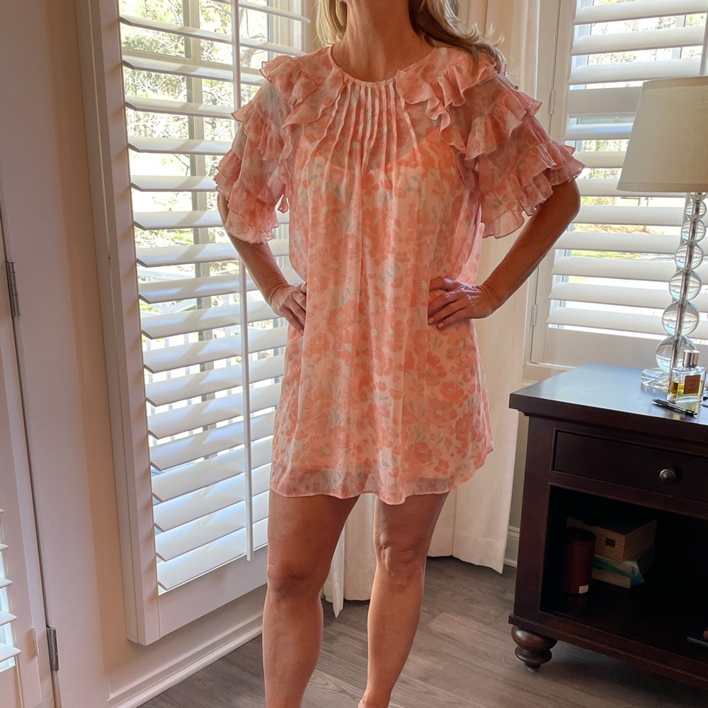 Beautiful lined floral print straight flowy dress